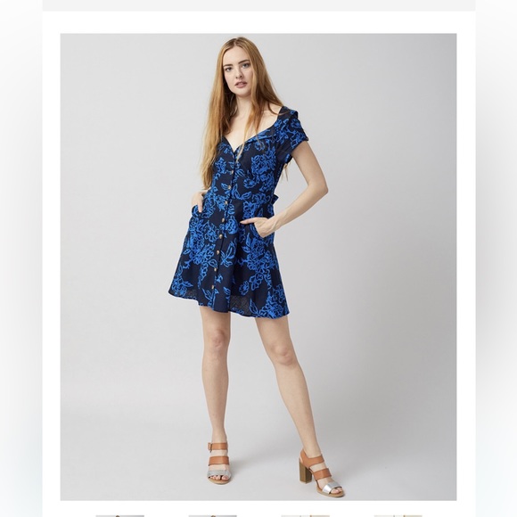 Free People Dresses & Skirts - Free People A Thing Called Love Mini Dress